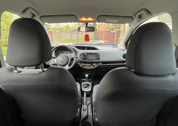 Toyota Yaris cena 42990 przebieg: 91000, rok produkcji 2014 z Kartuzy małe 277